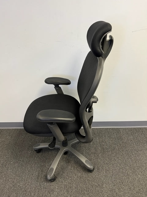 Preowned Nightingale CXO 6200D with Headrest and Advanced Arms